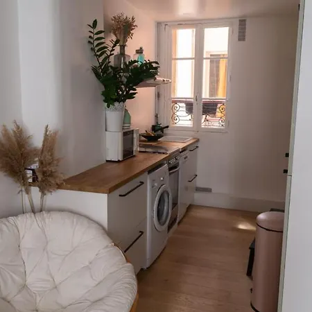 Charming Apartment All Comfort In Paris 18 Appartement Paris